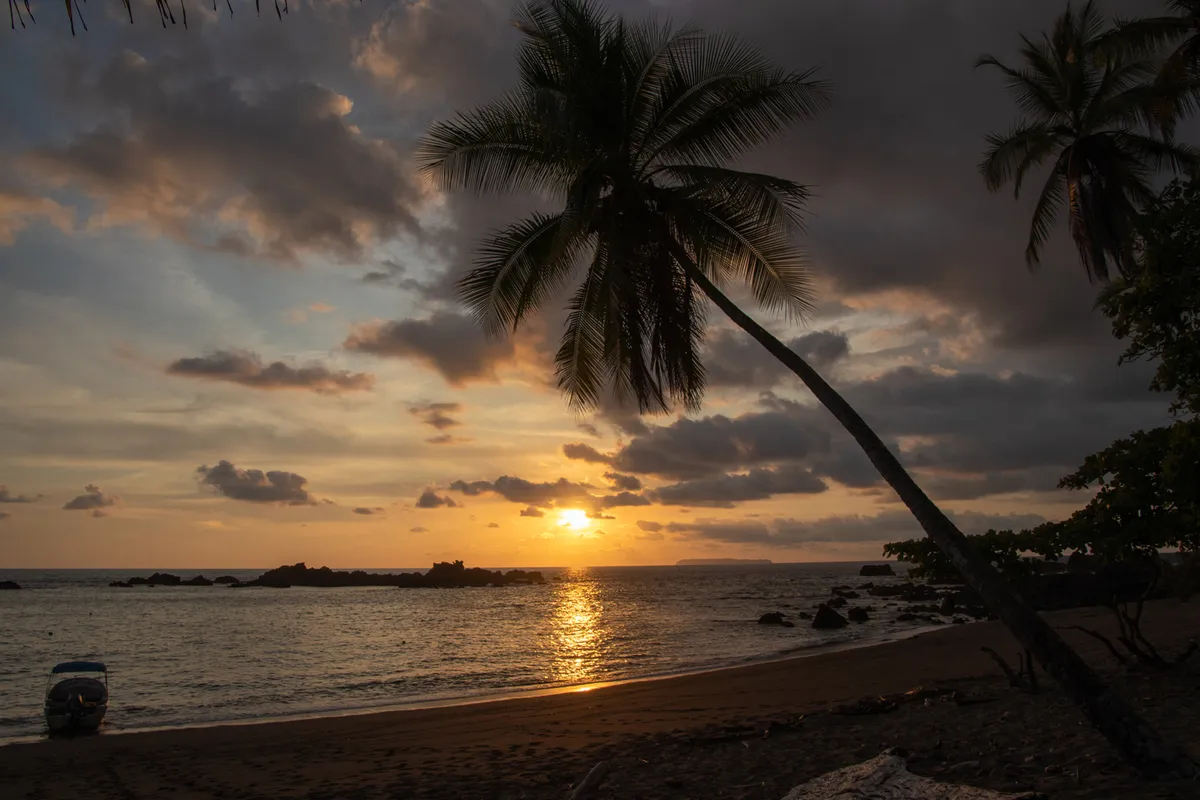 Corcovado Nemzeti Park – Cano-sziget hajókirándulás – naplemente hajózás