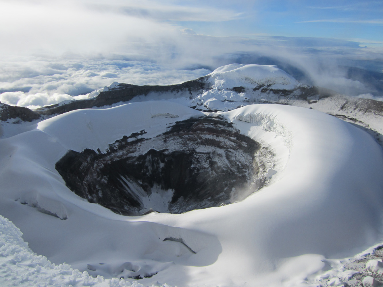 Cotopaxi vulkán (5897 m) hegymászó túra – Ecuador