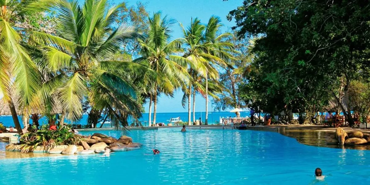 Diani Beach – Mombasa – hazautazás