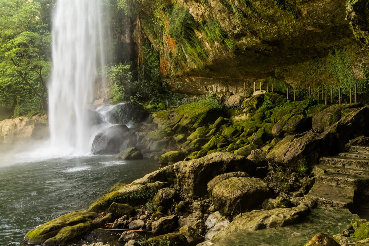 Palenque –  Misol Ha – Agua Azul vízesés – San Cristobal de las Casas