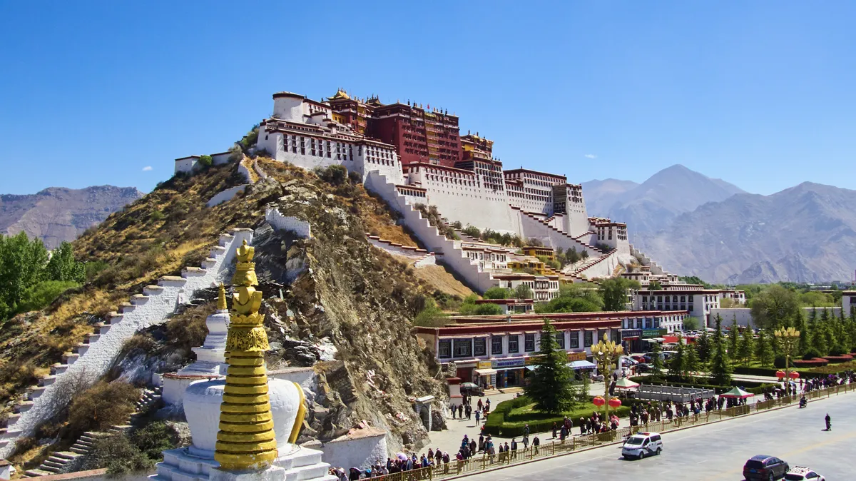 Kína: Peking – Tibet: Lhásza (3650 m) – Barkor negyed