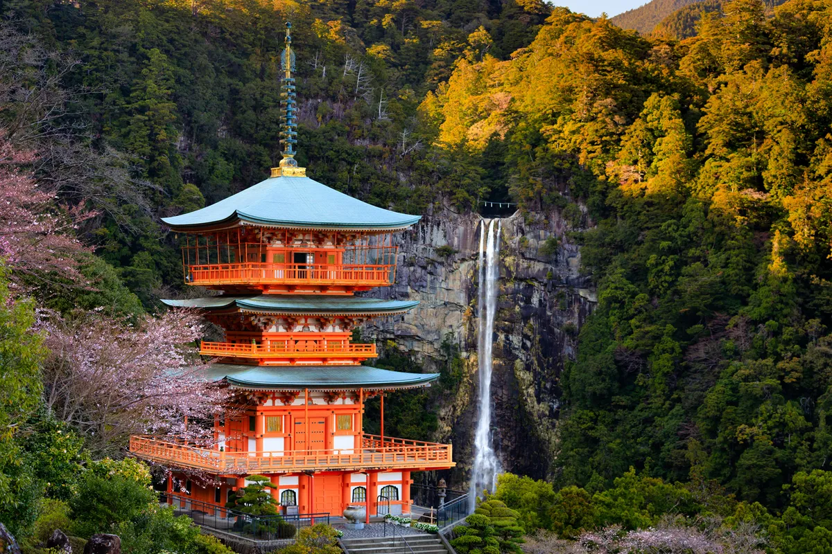 Kumano Kodo, Nakahecsi-ösvény: Junomine – Hayatama Hajatama – Daimonzaka – Kí-Kacuura