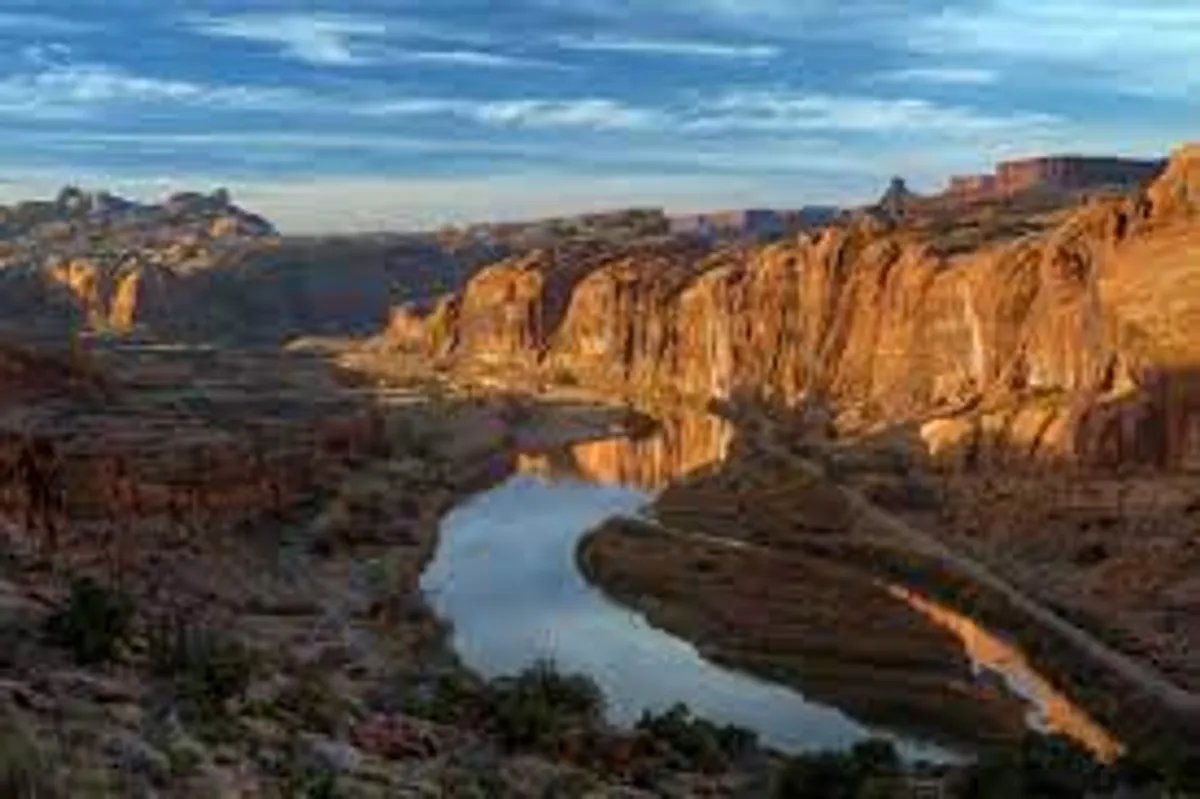 Moab – Colorado-folyó rafting – zip-line– kerékpártúra