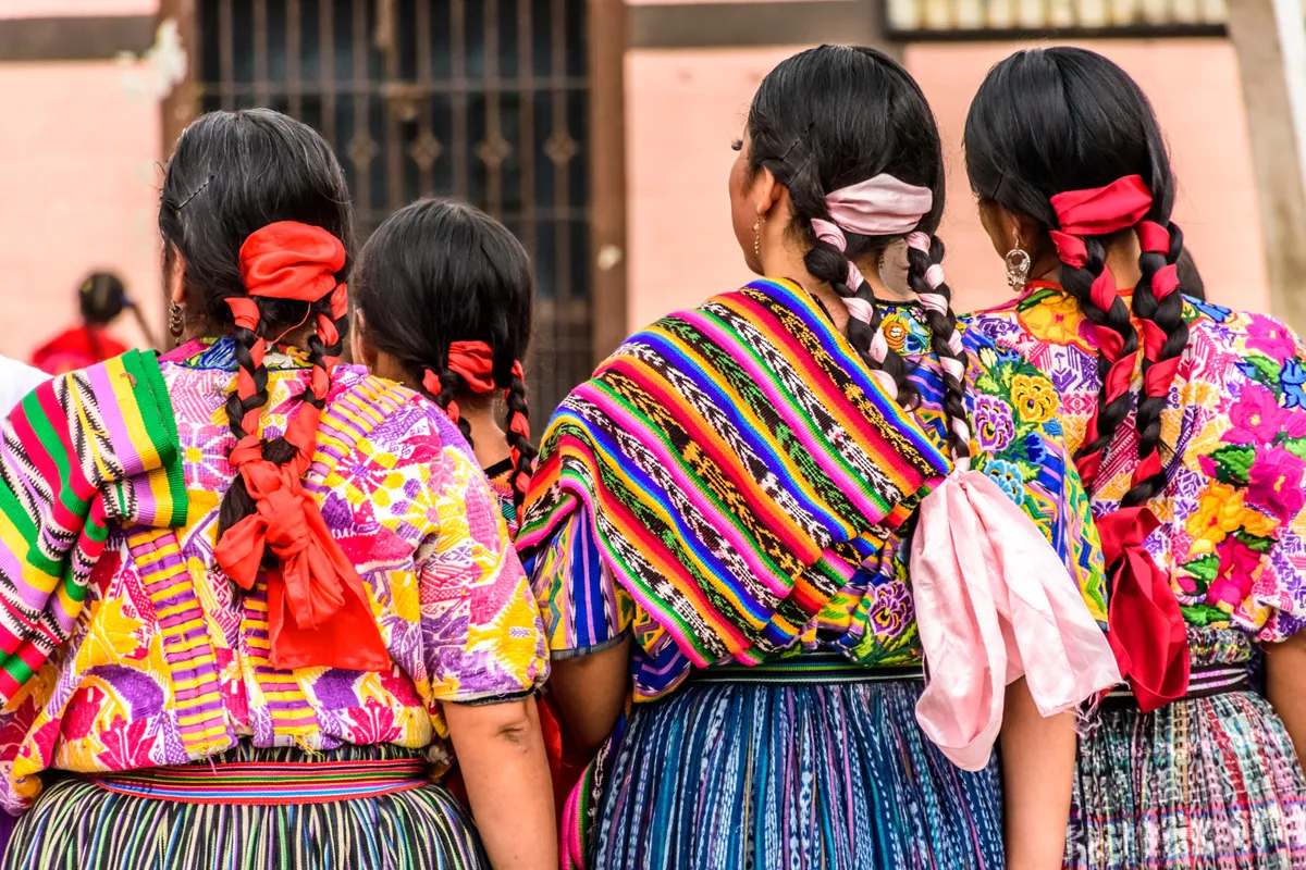 Salvador: Ataco – Guatemela: Antigua Guatemala –  Pacaya vulkán