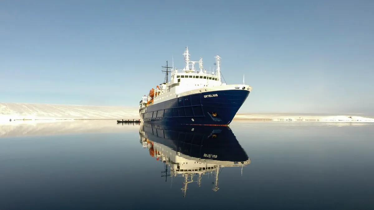 Izland: Reykjavik – Akureyri – kihajózás – Dánia-szoros
