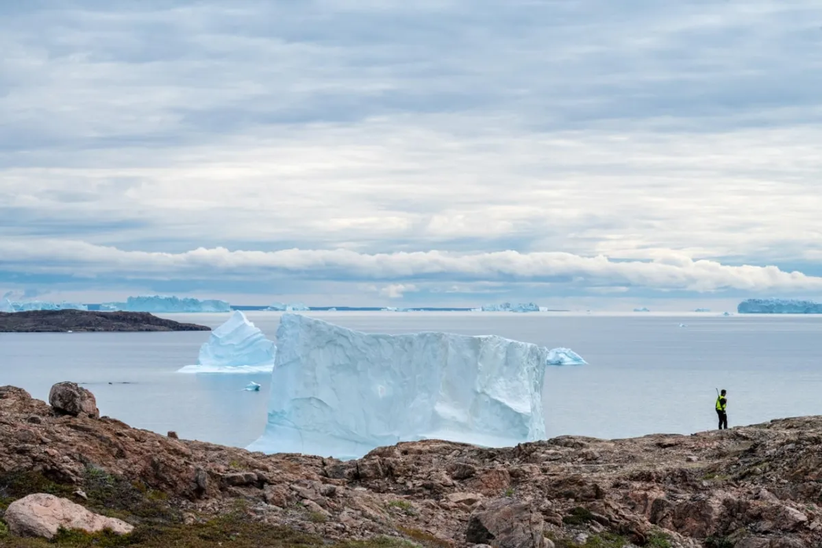 Jéghegyek és vörös fjordok
