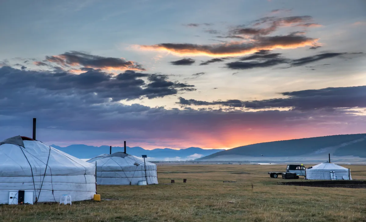 Tavan Bogd-hegy alaptábor (3100 m) – Altaj Tavan Bogd Nemzeti Park