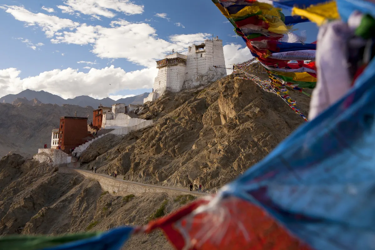 Delhi – Ladakh: Leh (3500 m) – Ladakh Palota (3540 m)
