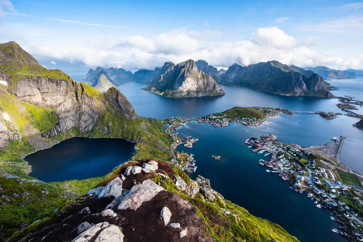 Bodø – Lofoten-szigetre – Reine – Reinebringen (448 m) – Reine