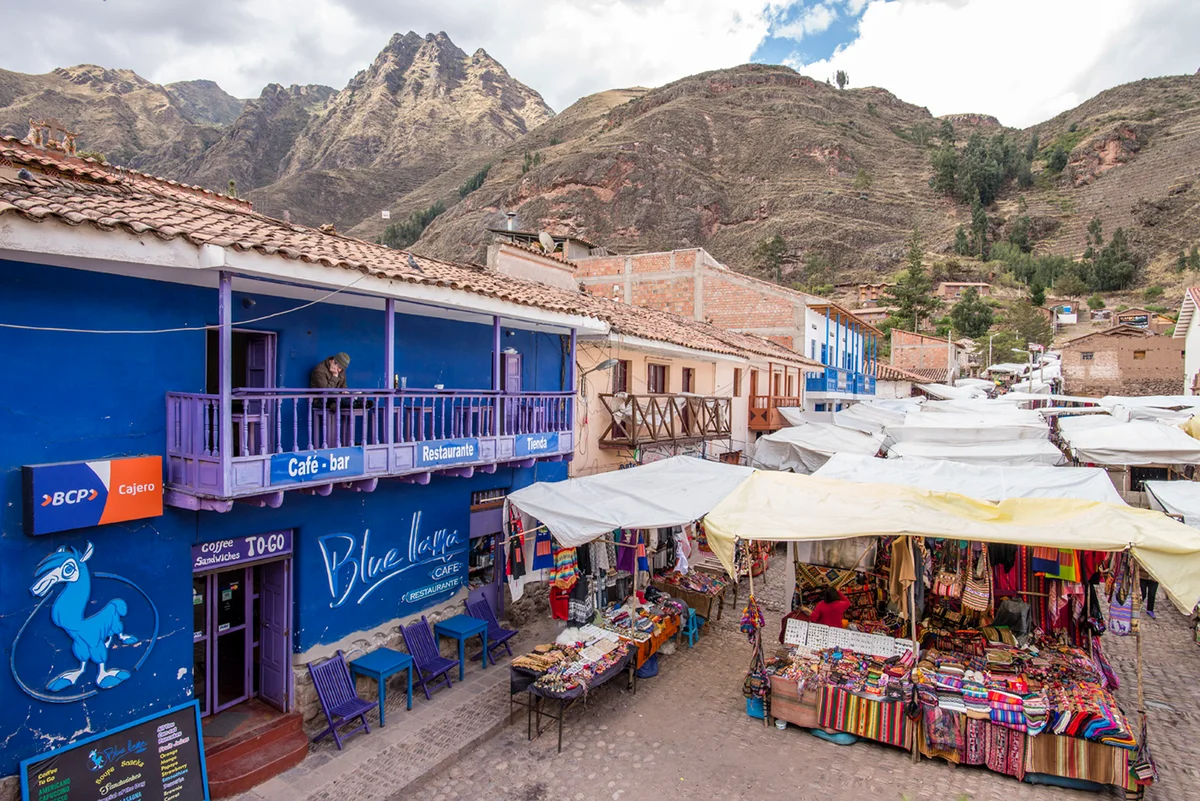 Lima – Cusco (3400 m) – Pisac (2800 m)