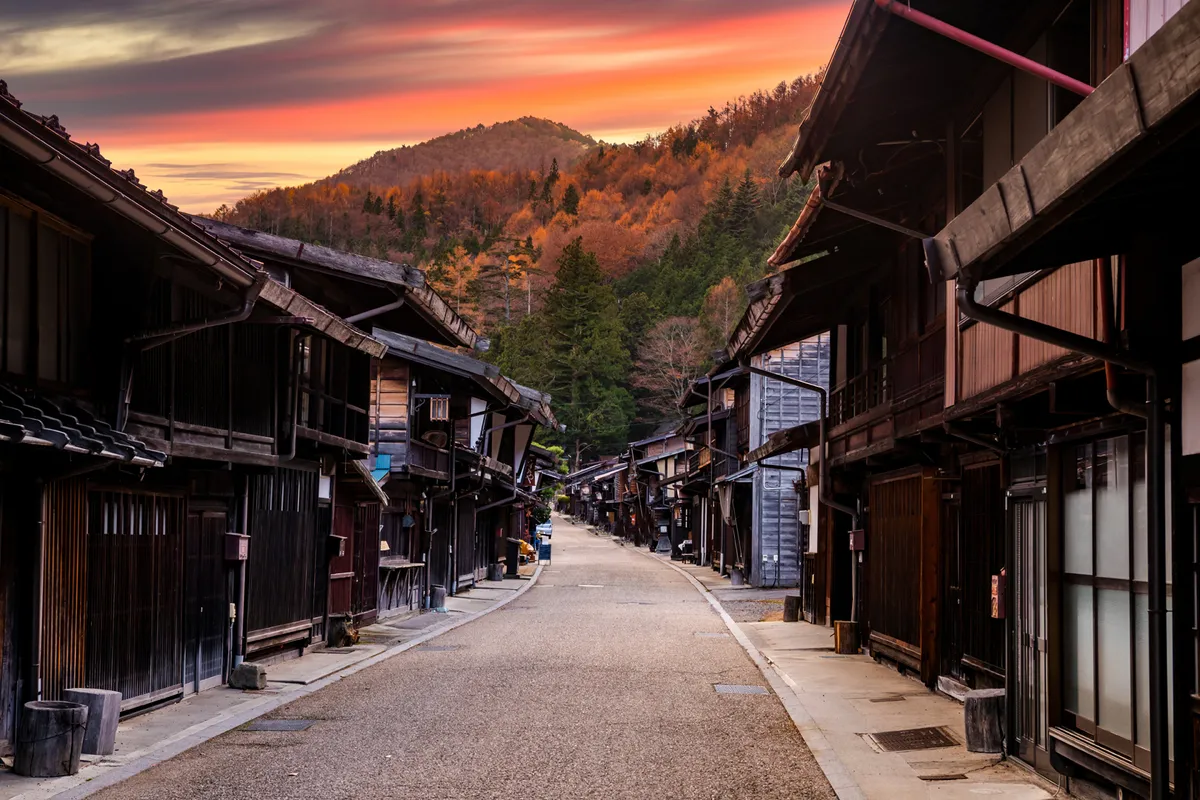 Nakaszendo-ösvény: Kiszo Fukusima – Yabuhara – Torii-hágó (1197 m) – Narai