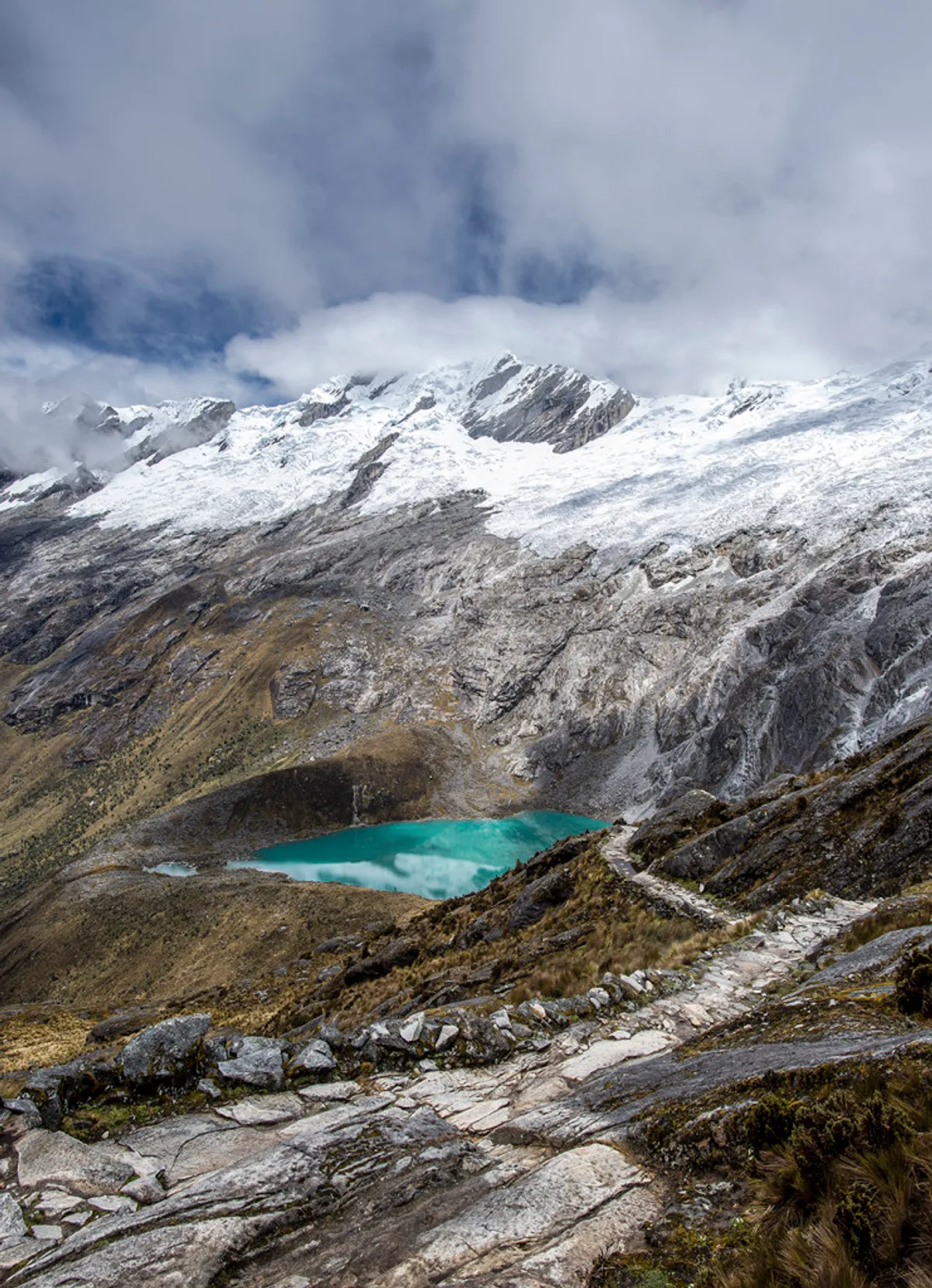 Paria (3850 m) – Punta Union hágó (4750 m) – Taullipampa (4300 m)