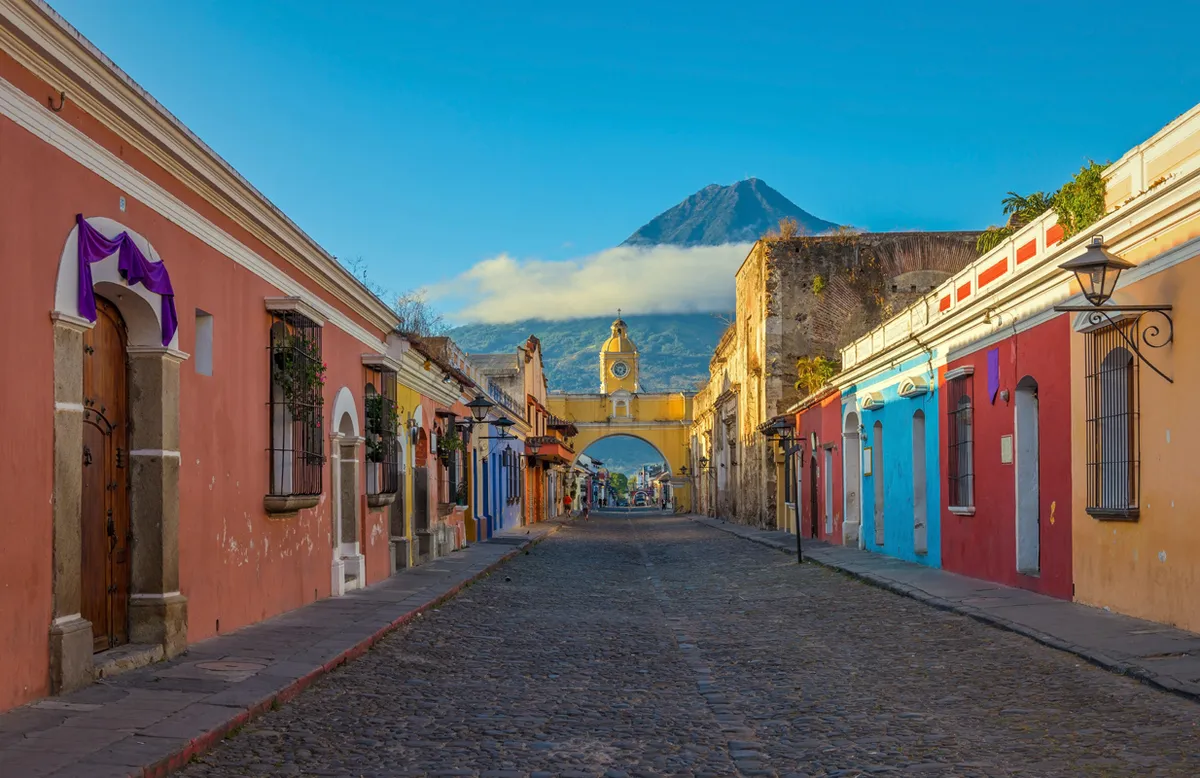 Antigua Guatemala –  Pacaya vulkán túra