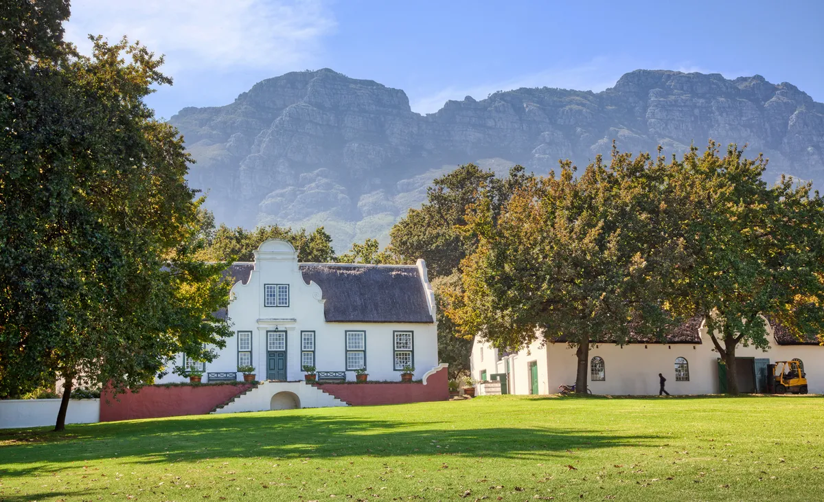 Hermanus – bálna-les – borbirtok látogatás – Stellenbosch