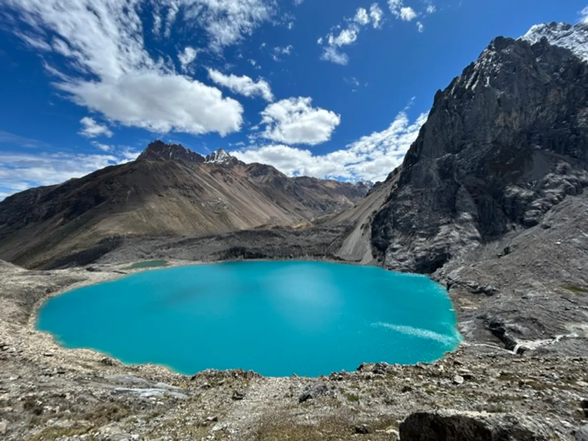 Cashpapampa (4100 m) – Punta Yauch-hágó (4850 m) – Laguna Jahuacocha (4150 m)